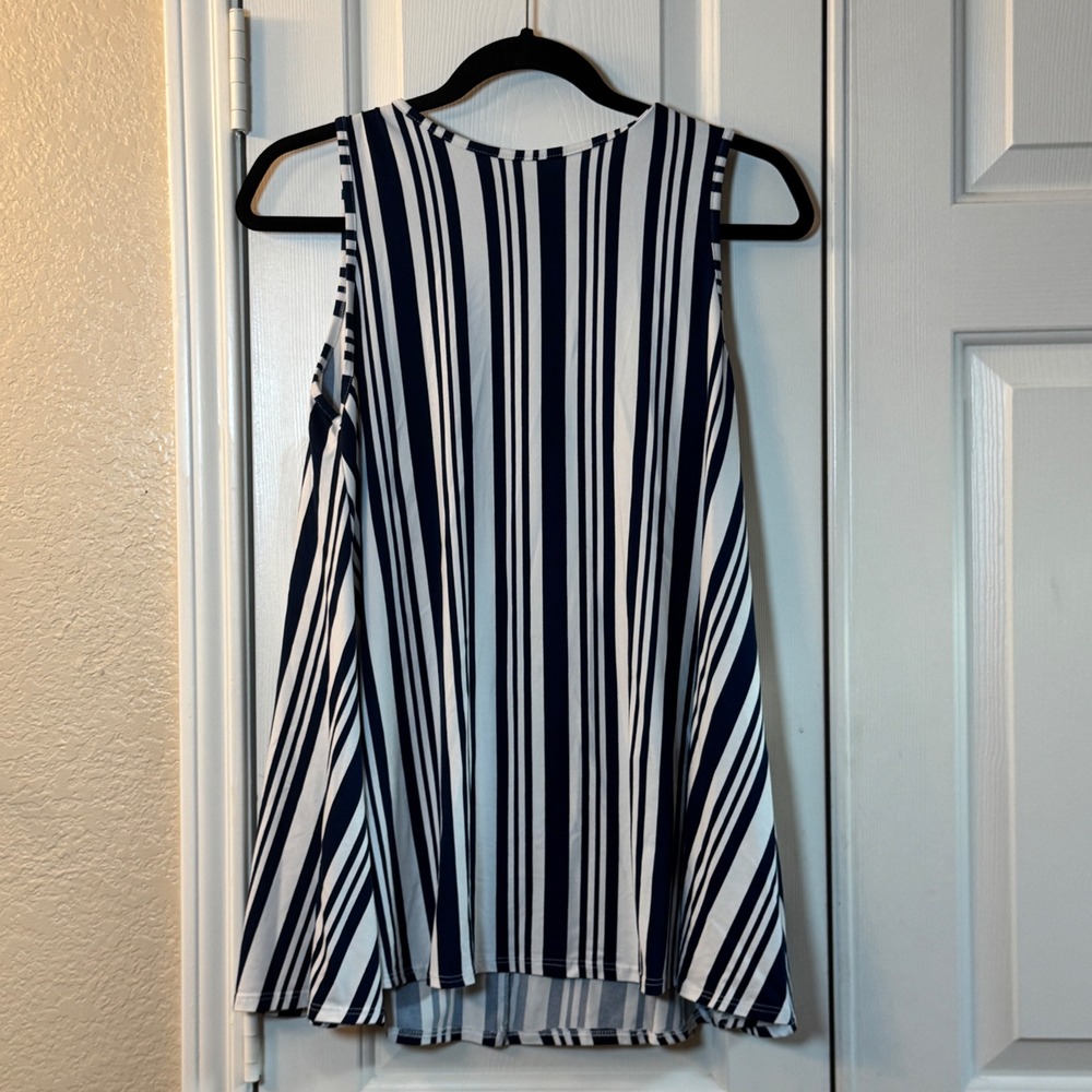 MRT 1030 Sleeveless White Stretch Top with Navy Blue Stripes, Women's Size L